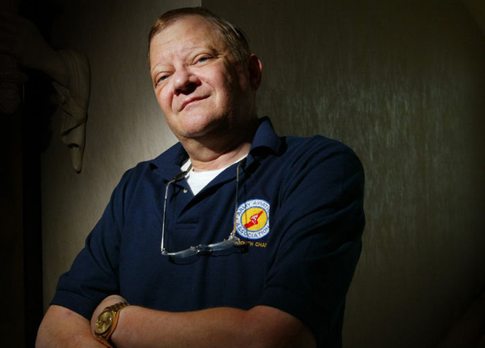 'Red October' novelist Tom Clancy dies at 66